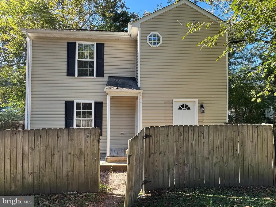 241 & 243 Cambridge St, Fredericksburg, VA 22405 - #3