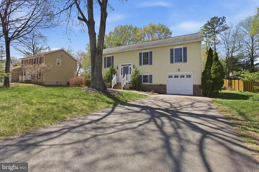 6 Lord Fairfax Dr, Fredericksburg, VA 22405 - #3