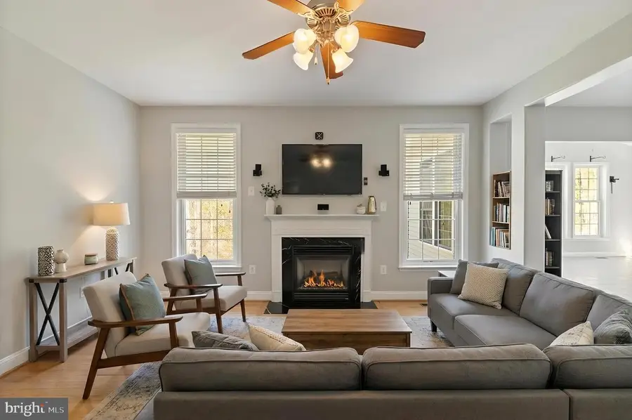 212 Wood Landing Rd, Fredericksburg, VA 22405 - #3