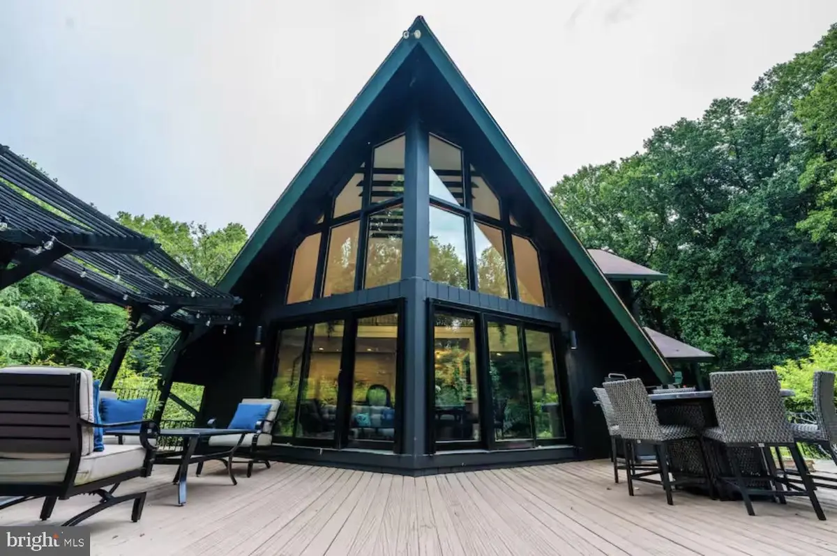 2744 Brooke Rd, Stafford, VA 22554 - #1