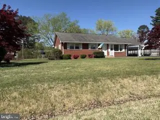 605 Culpeper St, Fredericksburg, VA 22405 - #2