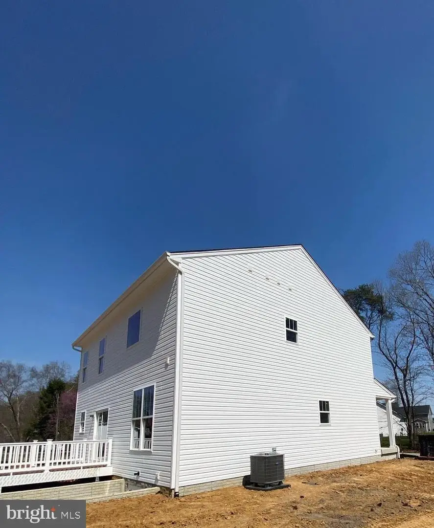 31 Blue Stone Dr, Fredericksburg, VA 22405 - #3