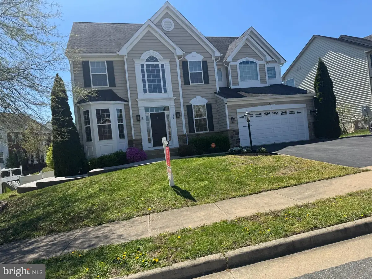 127 Coachman Cir, Stafford, VA 22554 - #1