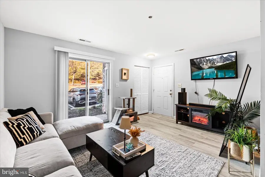 93 Fern Oak Cir #93100, Stafford, VA 22554 - #3