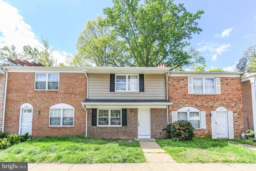 926 Bellows Ave, Fredericksburg, VA 22405 - #2