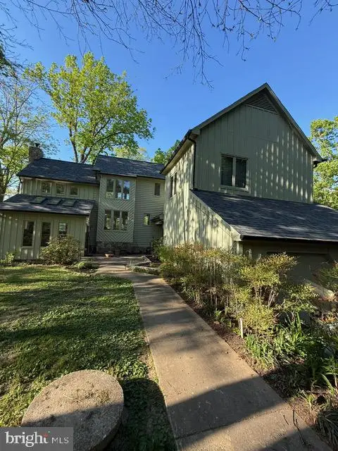 379 Wood Landing Rd, Fredericksburg, VA 22405 - #1