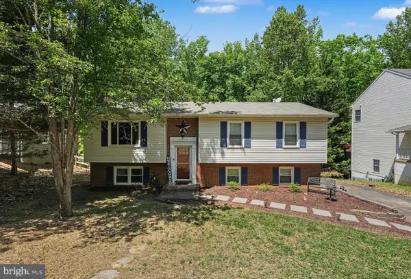 2008 Wave Dr, STAFFORD, VA 22554