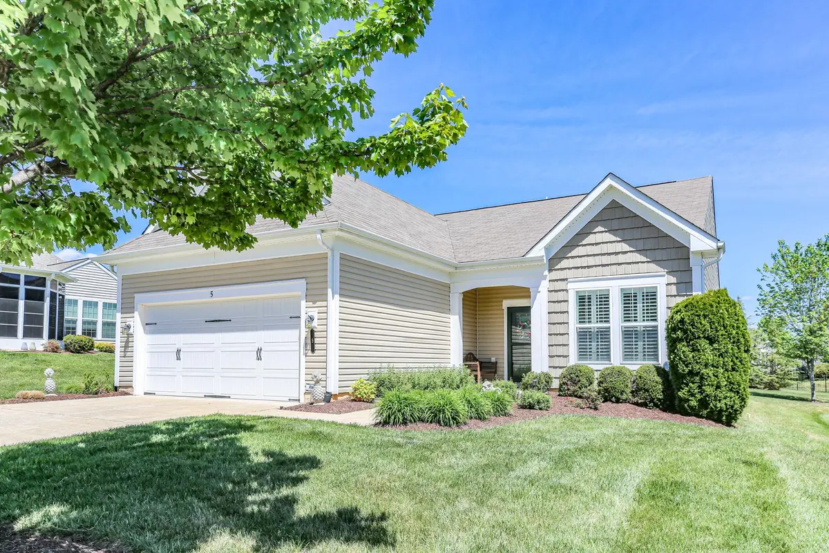 5 Battery Point Dr, Fredericksburg, VA 22406 - #1