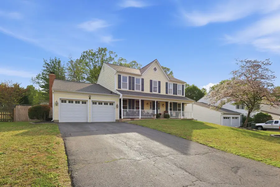 16 Summerwood Dr, Stafford, VA 22554 - #3