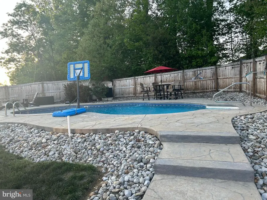 9 Sutter Dr, Fredericksburg, VA 22405 - #3