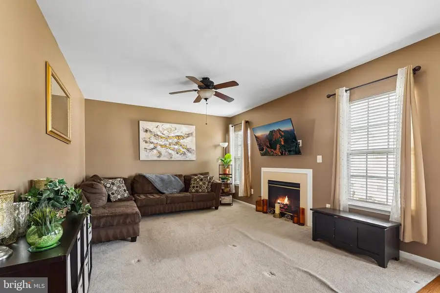 117 Holmes St, Stafford, VA 22554 - #3