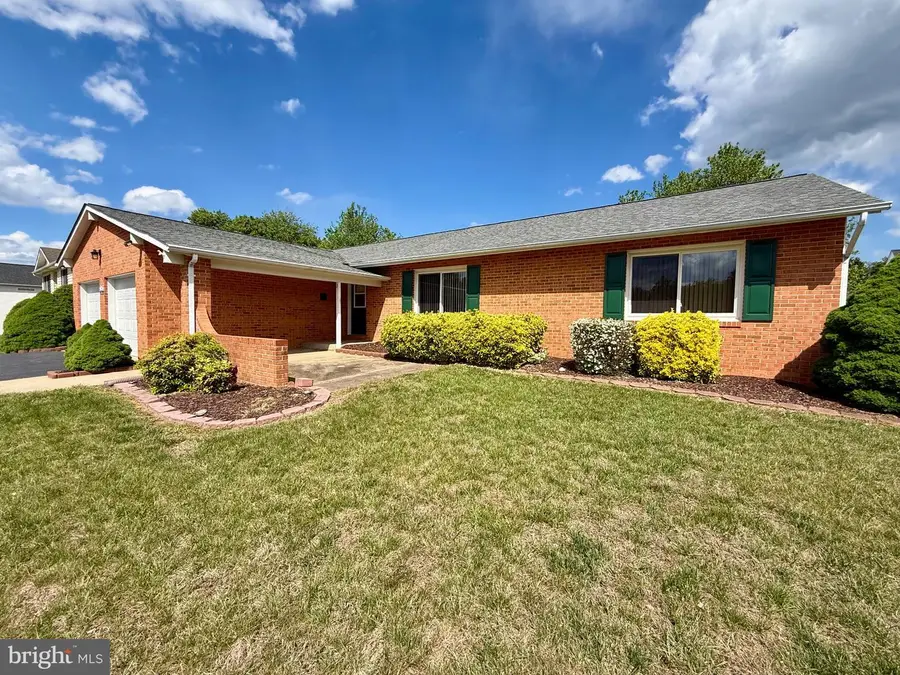 12 Myers Dr, Fredericksburg, VA 22405 - #3