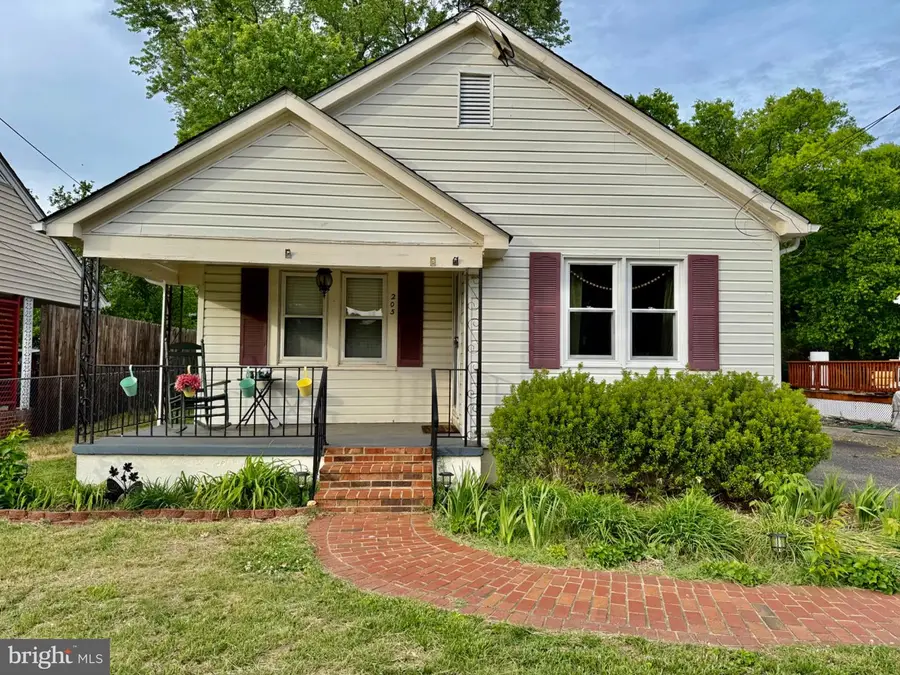 205 E Chatham St, Fredericksburg, VA 22405 - #2