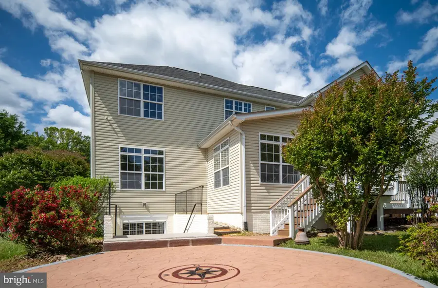 8 Saint Richards Ct, Stafford, VA 22556 - #3