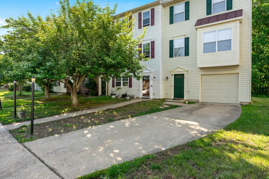 209 Clint Ln, Fredericksburg, VA 22405 - #2