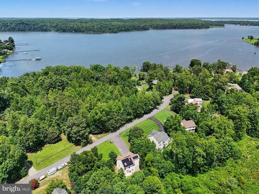 380 Wood Landing Rd, Fredericksburg, VA 22405 - #2
