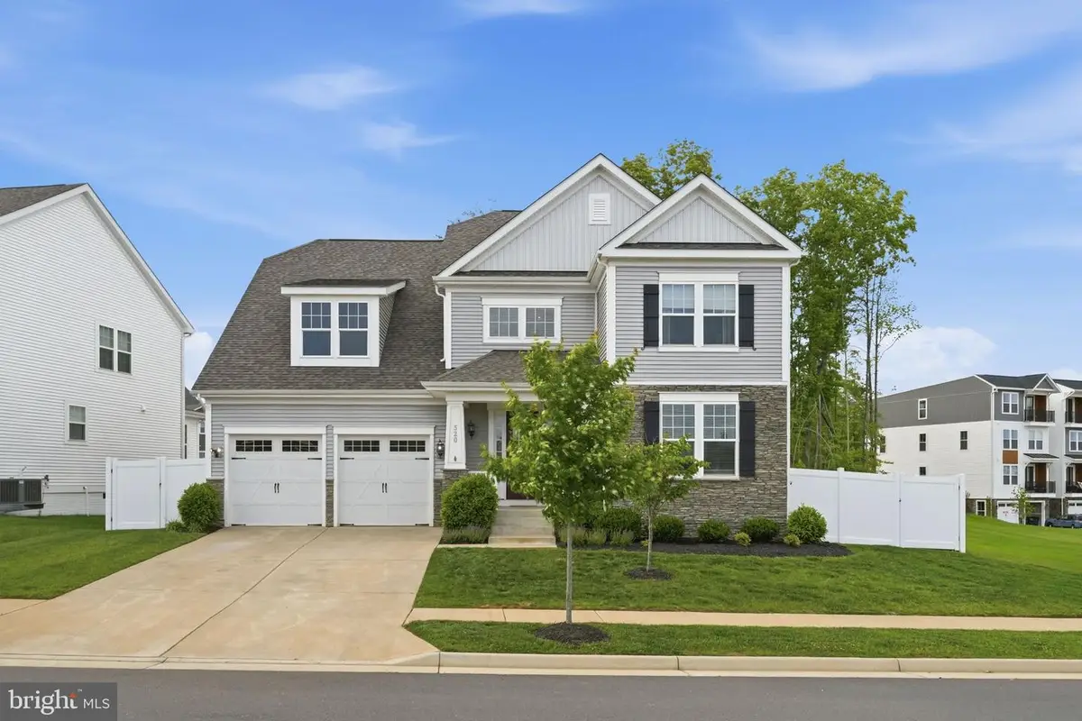 320 Pepperidge Dr, Stafford, VA 22554 - #1