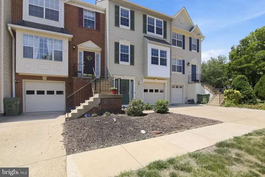 309 Barrows Ct, Fredericksburg, VA 22406 - #2