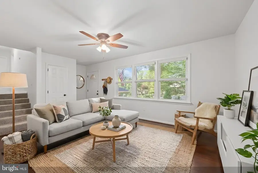 1308 Washington Dr, Stafford, VA 22554 - #3