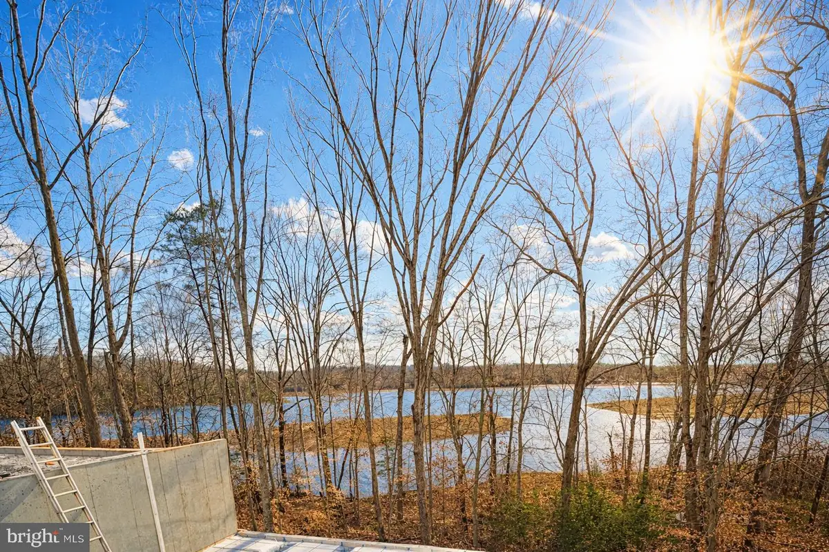 3413 Aquia Dr, Stafford, VA 22554 - #1
