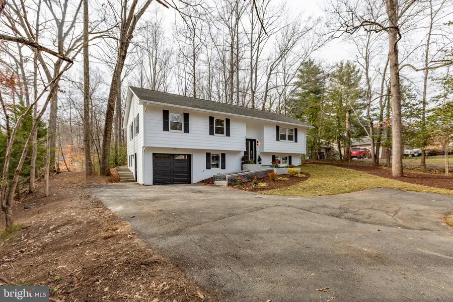 2221 Harpoon Dr, Stafford, VA 22554 - #2