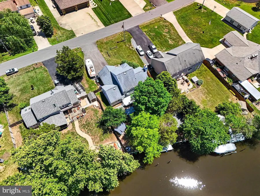 1014 Potomac Dr, Stafford, VA 22554 - #2