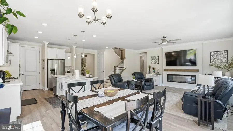 808 Long Meadow Dr, Fredericksburg, VA 22406 - #3