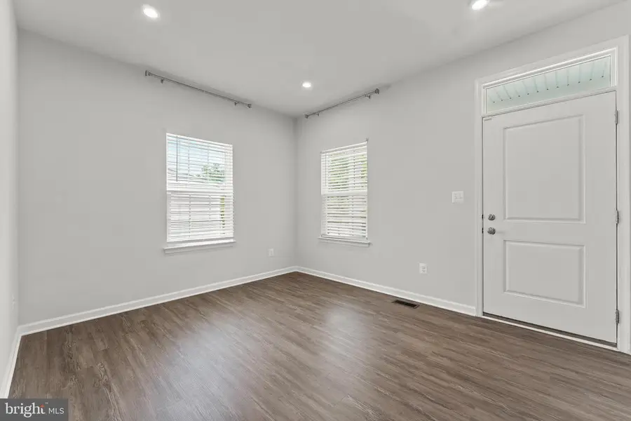124 Brooke Village Dr, Fredericksburg, VA 22405 - #3