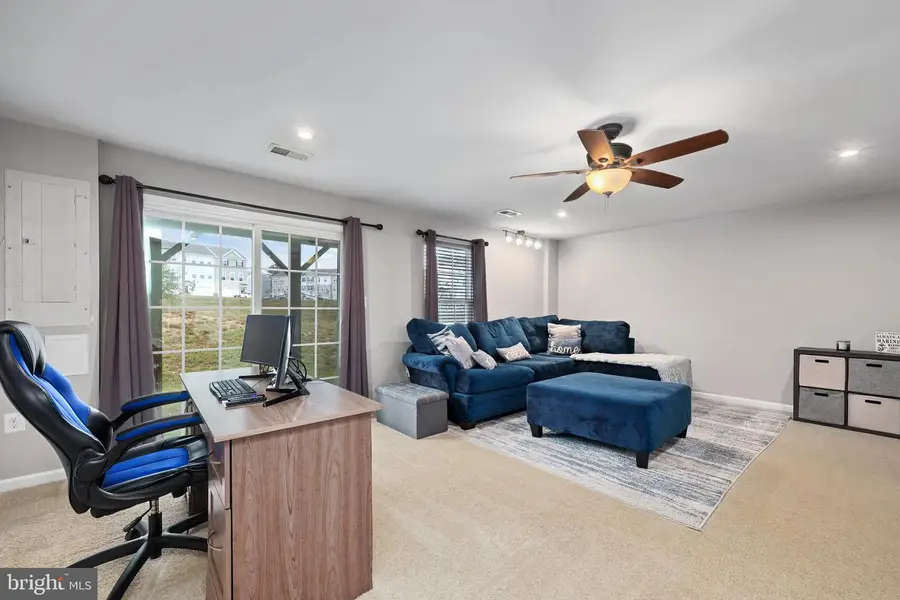 206 Landing Dr, Fredericksburg, VA 22405 - #2