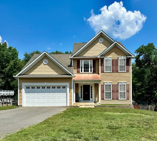1015 Julian Dr, FREDERICKSBURG, VA 22405
