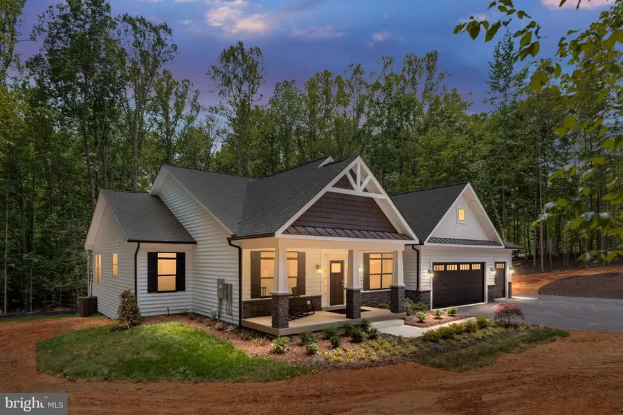 142 Chesapeake Dr, Stafford, VA 22554 - #2
