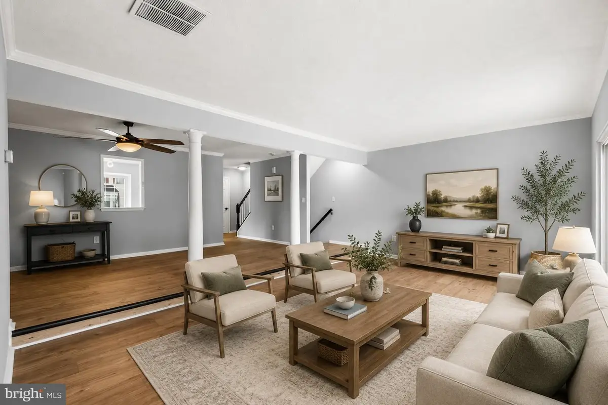 107 W Park Dr, Stafford, VA 22554 - #1