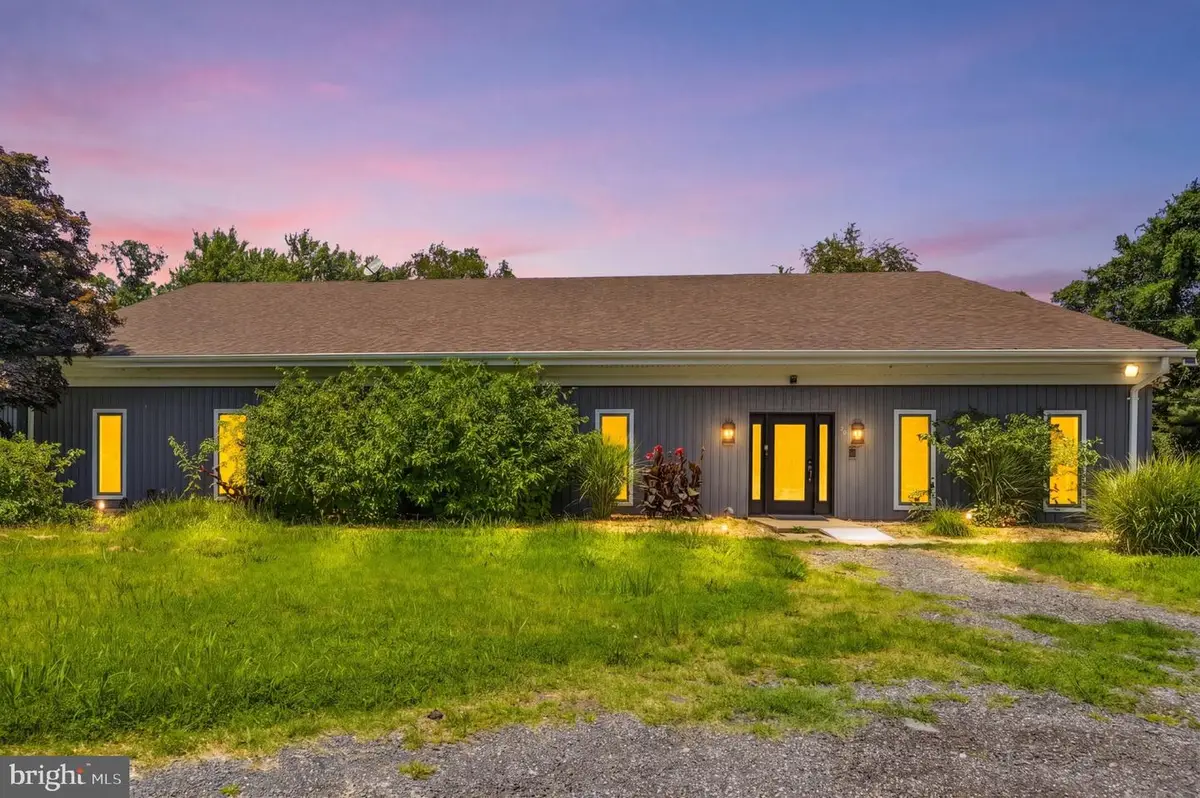 20 Betts Rd, Stafford, VA 22554 - #1