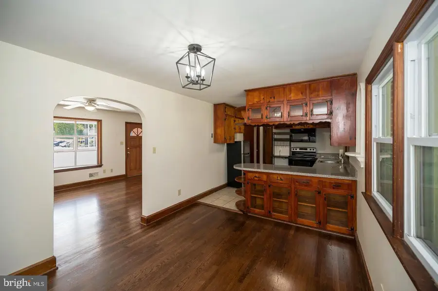 1008 Garrisonville Rd, Stafford, VA 22556 - #3