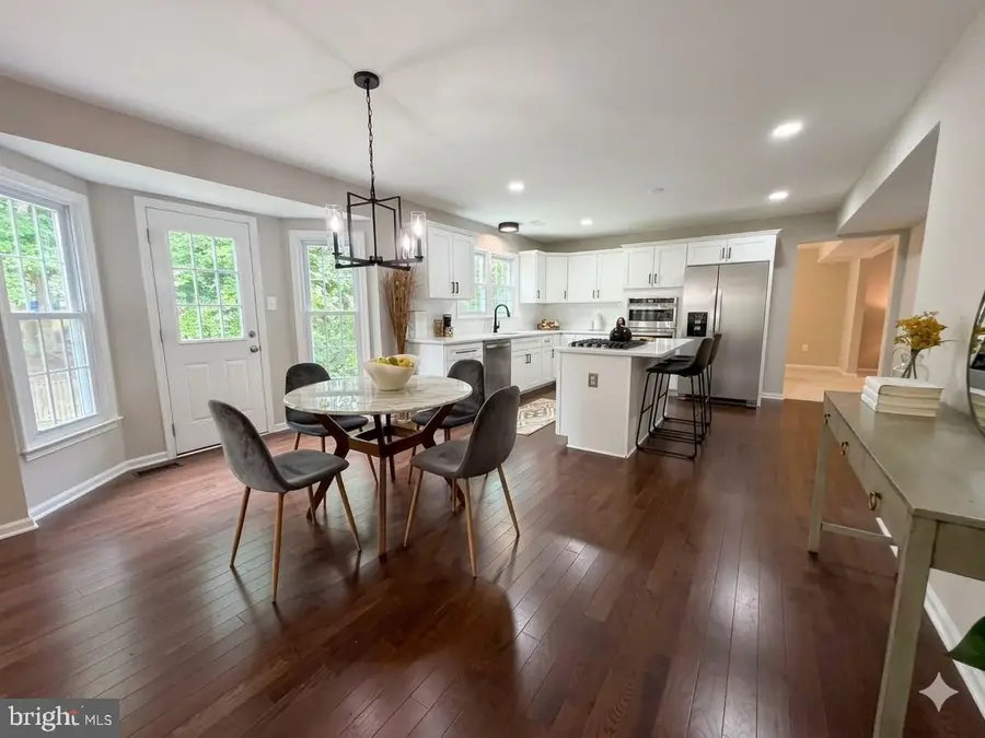 11 Danbury Forest Ln, Stafford, VA 22554 - #3