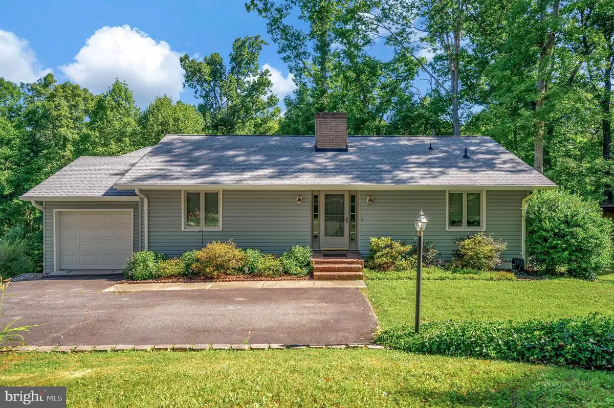 8 Ridgemore Cir, Fredericksburg, VA 22405 - #1