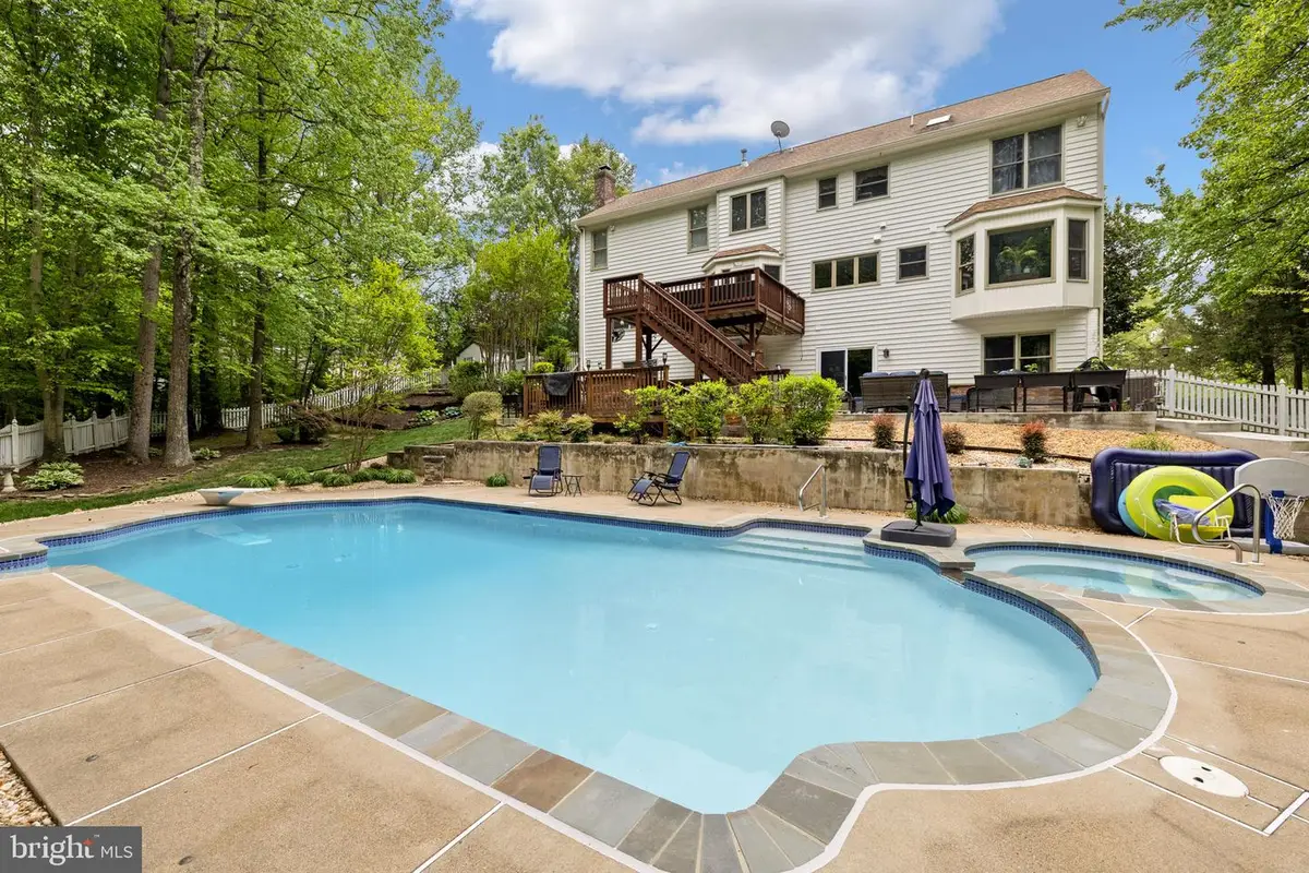 100 Boscobel Rd, Fredericksburg, VA 22405 - #1