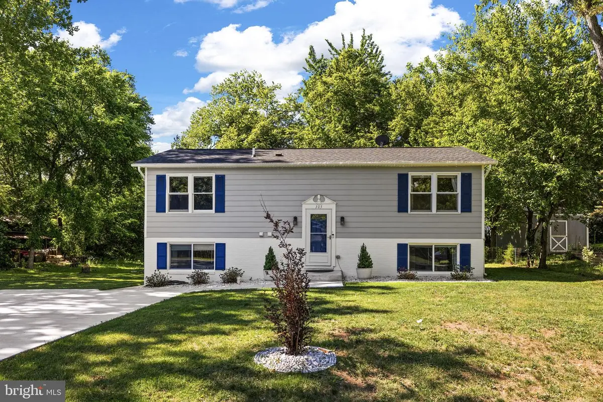 303 Via De Rosa Dr, Stafford, VA 22556 - #1
