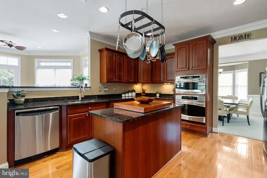 20 Gibson Dr, Fredericksburg, VA 22406 - #2