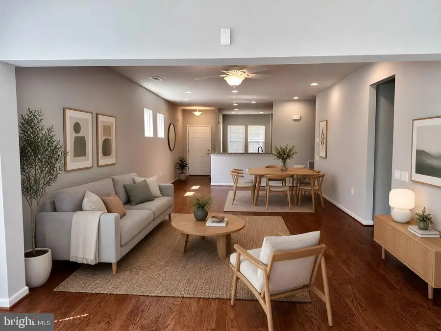 212 Denison St, Fredericksburg, VA 22406 - #2