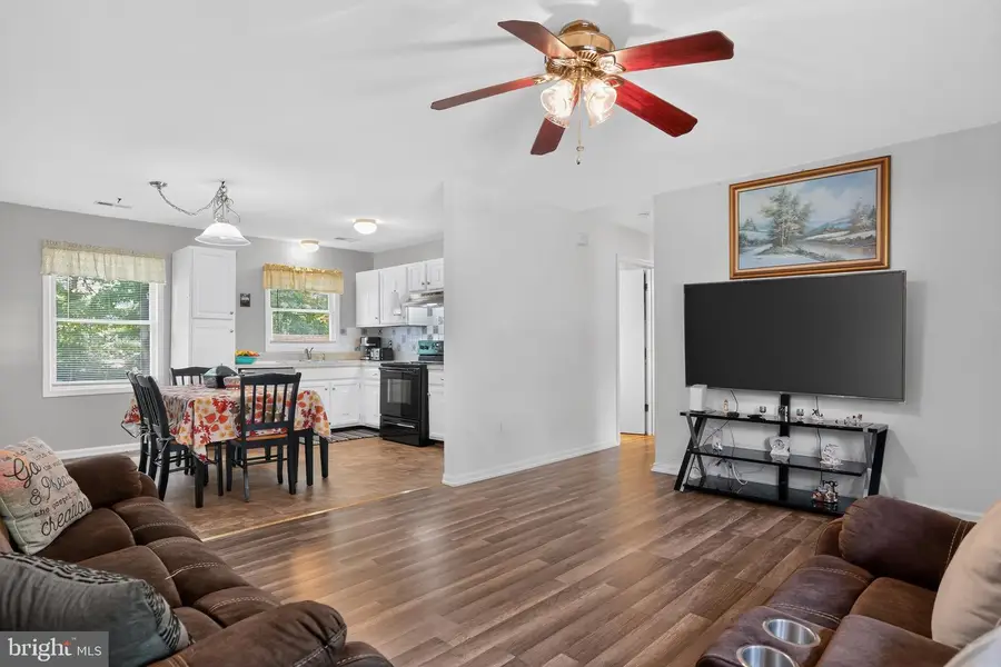 9 Breezy Hill Dr, Stafford, VA 22556 - #2