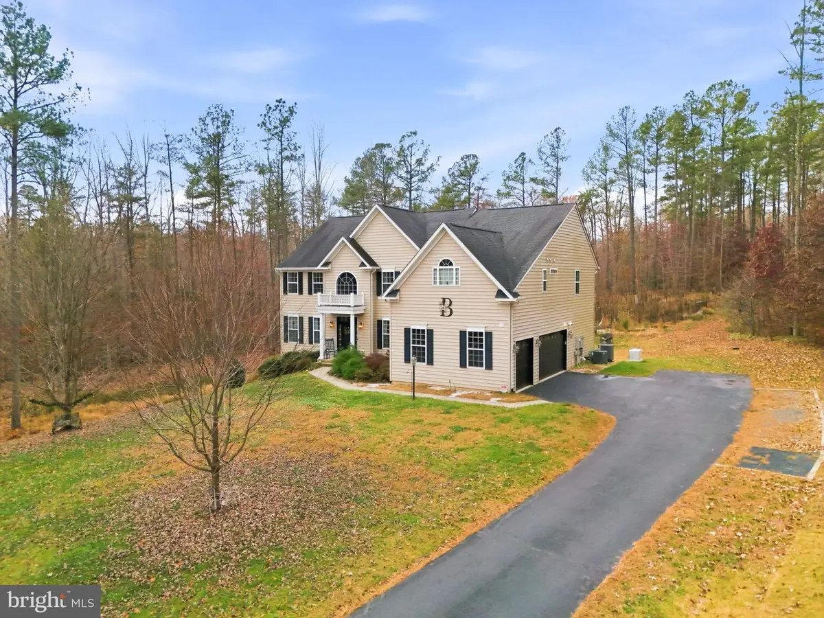 51 Serene Hills Dr, Fredericksburg, VA 22406 - #1