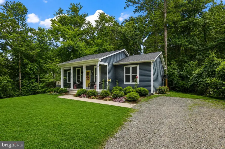 1210 Amherst Ave, Fredericksburg, VA 22405 - #3