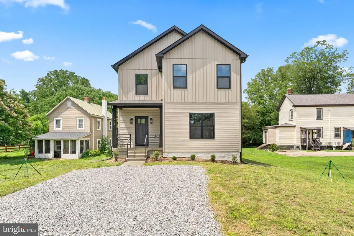203 Jett Dr, Fredericksburg, VA 22405 - #1