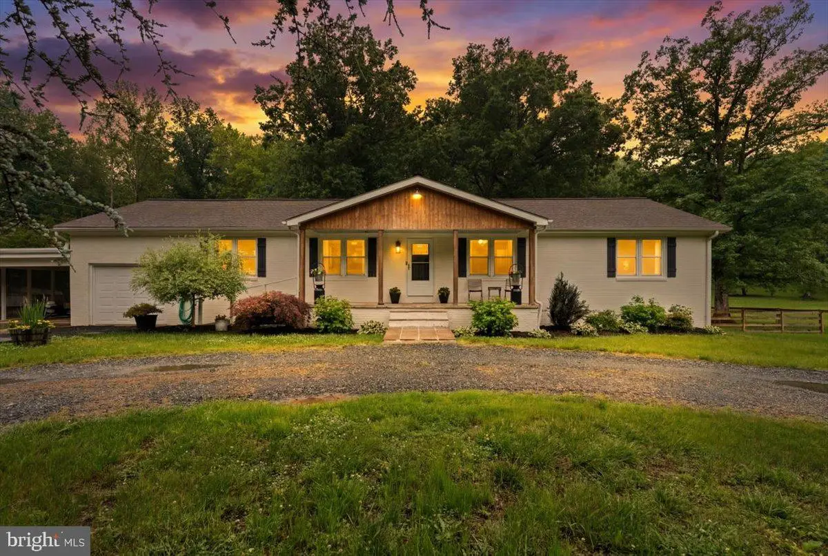 2237 Mountain Rd, Stafford, VA 22556 - #1