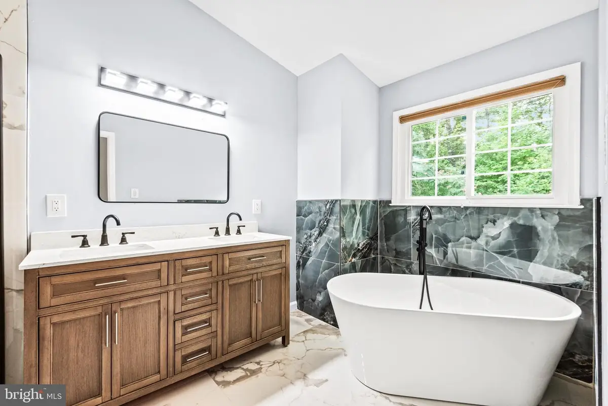 601 Twin Brook Ln, Stafford, VA 22554 - #1