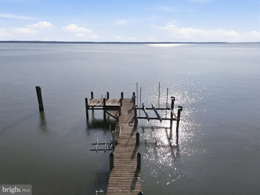 431 Marlborough Point Rd, Stafford, VA 22554 - #2