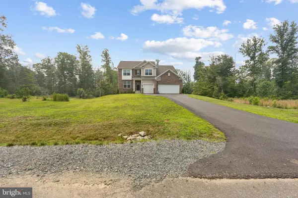 717 Long Meadow Dr, FREDERICKSBURG, VA 22406