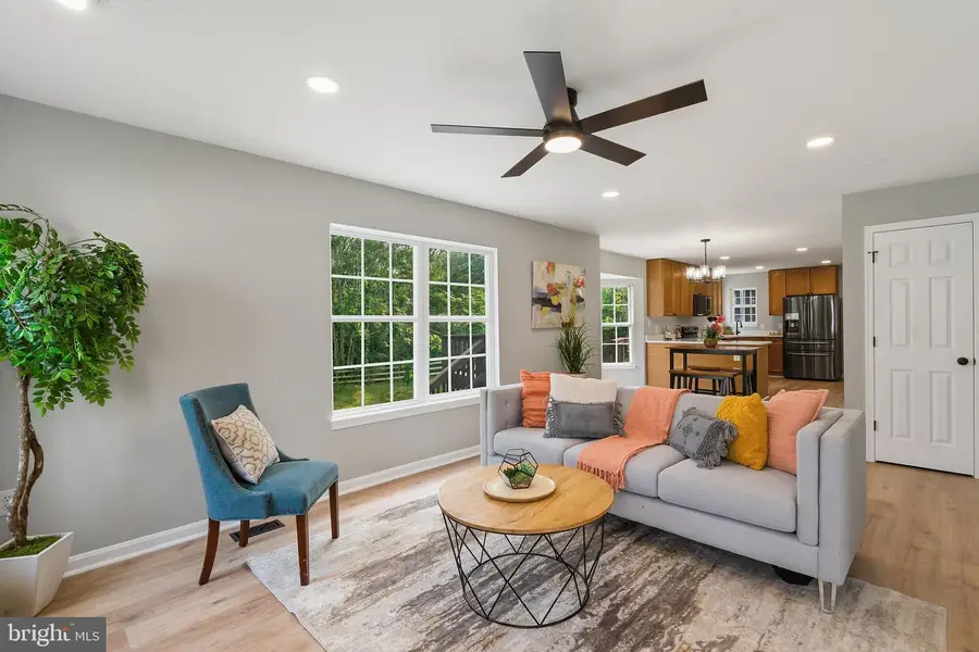 4 Falling Water Ct, Fredericksburg, VA 22405 - #3