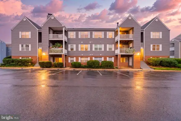 200 Grosvenor Ln #82, STAFFORD, VA 22556